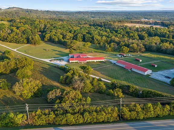 3rd image of 1190 W Ellington Pkwy