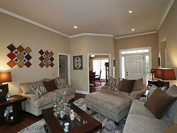 5th image of 3536 Pine Grove Dr