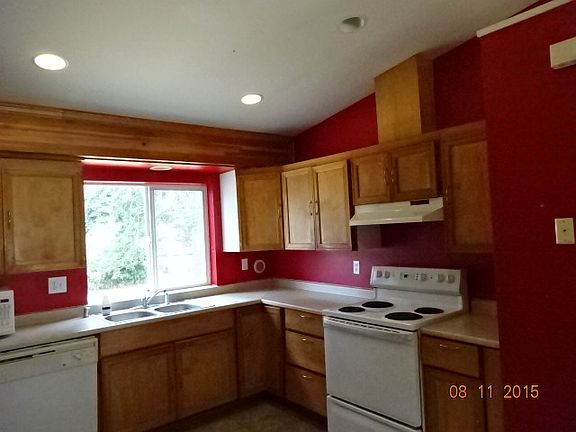 5th image of 609 176th St S