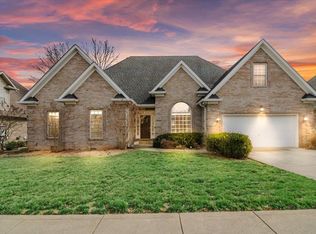 2746 Laurelstone Ln, Bowling Green, KY