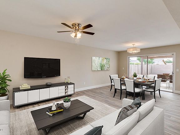 3rd image of 4223 W Willow Ave
