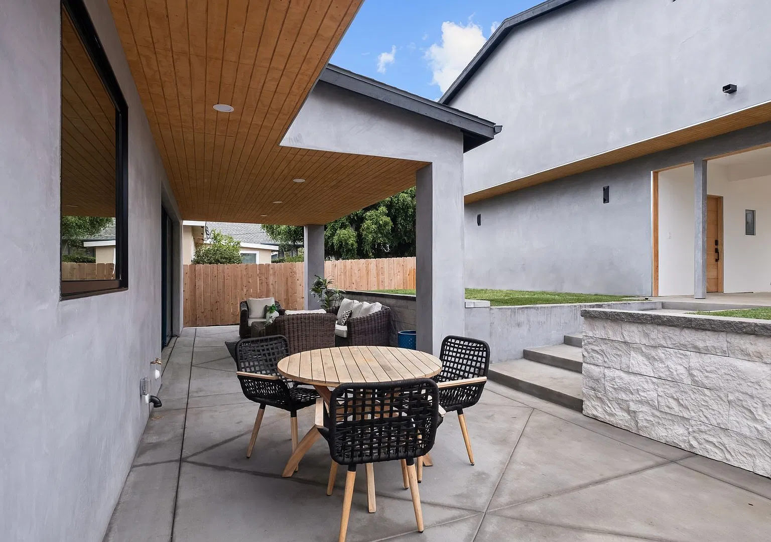 ** Move In Special ** New Construction - 1 Bedroom, 1 Bath Home (Upstairs) — Photo 4