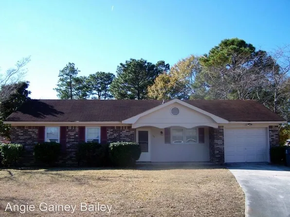 100 Gatehouse Dr, Summerville, SC 29486