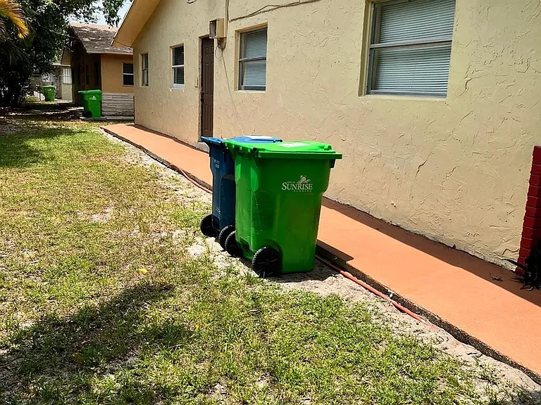 1870 NW 58th Ter #3 — Photo 12