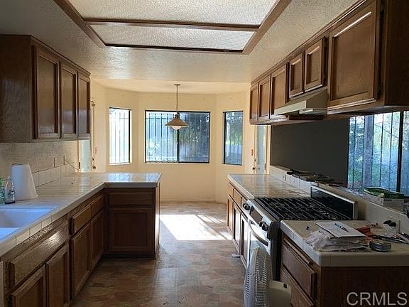 4th image of 790 Las Palmas Dr