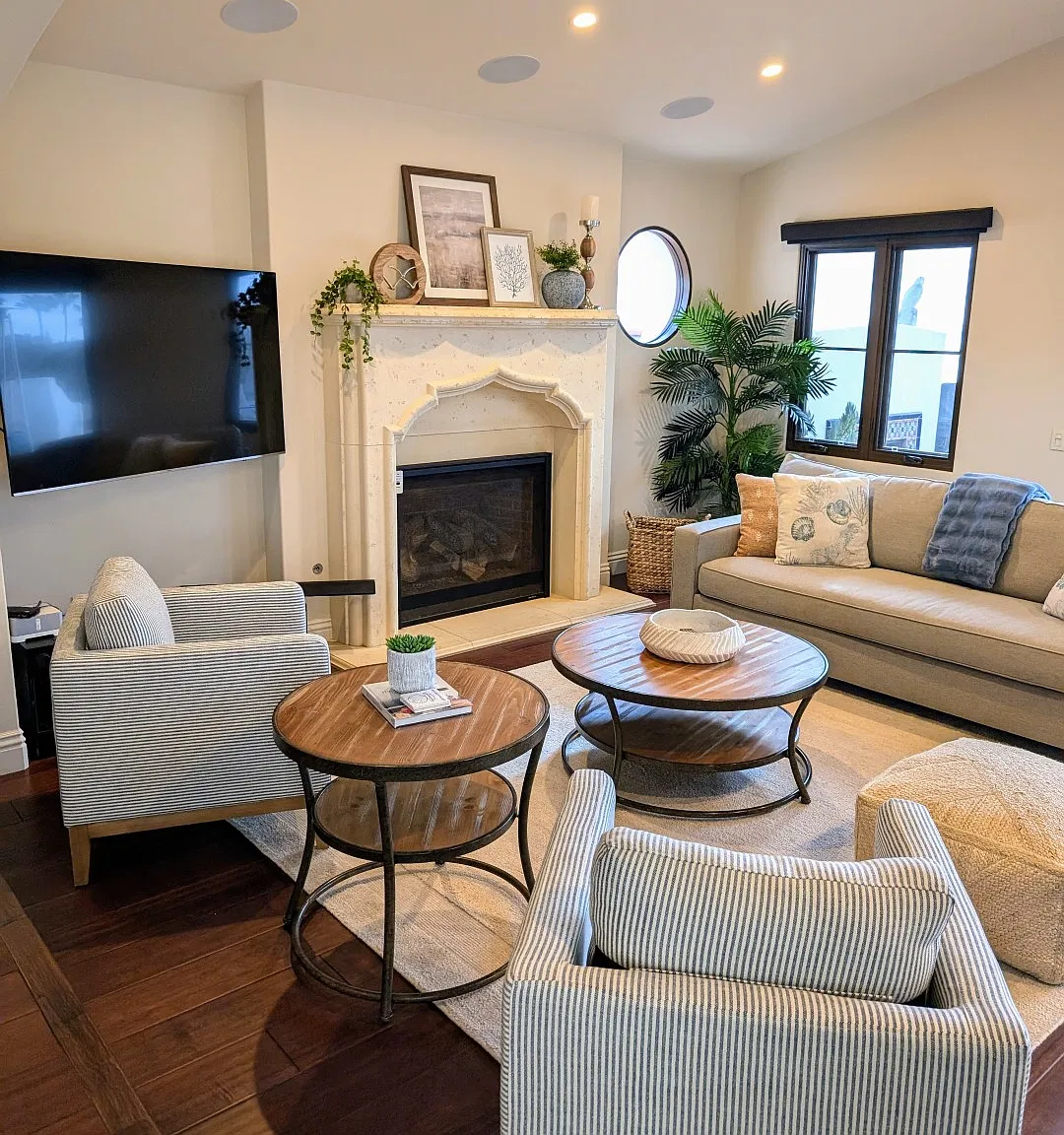 3 bed, 3.5 bath, 2731 sqft, $13,000 — Photo 3