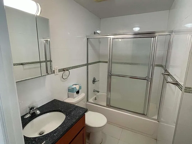 471 5th Ave #3 — Photo 4