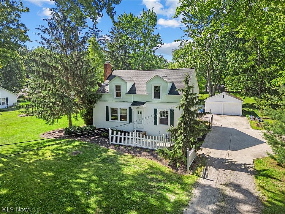 1st image of 38524 Wood Rd