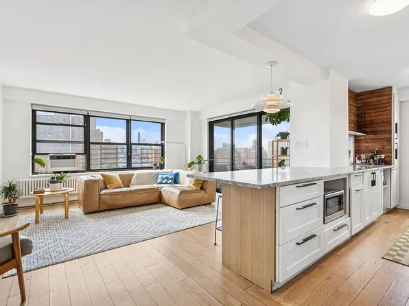 264 Broadway APT C1107, New York, NY 10002