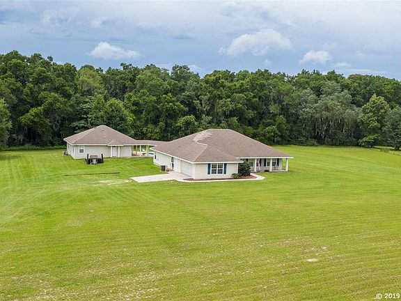 3rd image of 29126 N County Road 1491