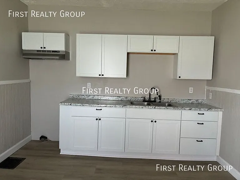 451 Hunter Ave — Photo 6
