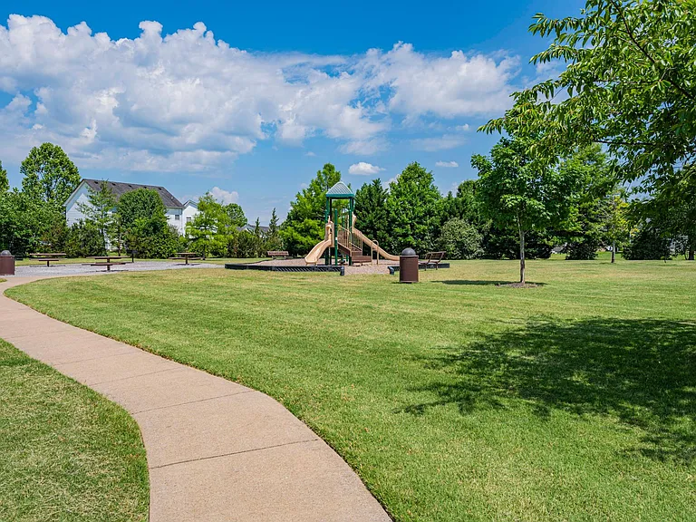 2127 Victory Gallop Ln — Photo 23