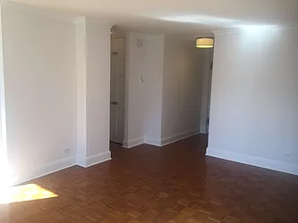 Rented by Metropolis Real Estate of Manhattan