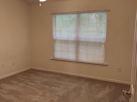 Master Bedroom (BR 1)