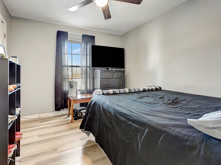 102 Fresca Ct — Photo 28