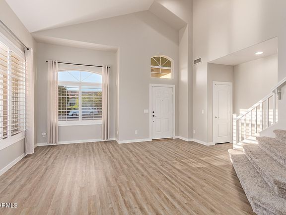 3rd image of 20925 E Via Del Oro --