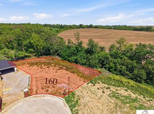 160 Sunset Rdg, Crete, NE 68333