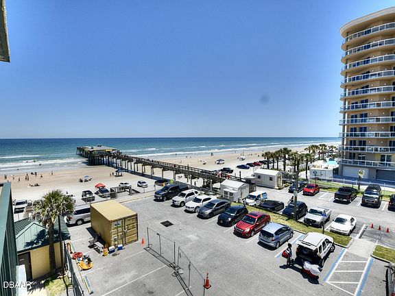 3rd image of 3647 S Atlantic Ave #4D
