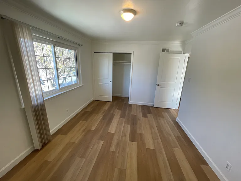 124 Buckthorn Way #6 — Photo 5