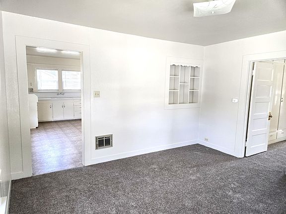4th image of 820 8th St