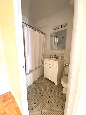 Sold by Barshay Brokerage | media 6