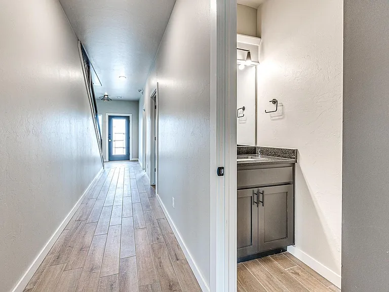 109 Carlow Way — Photo 10