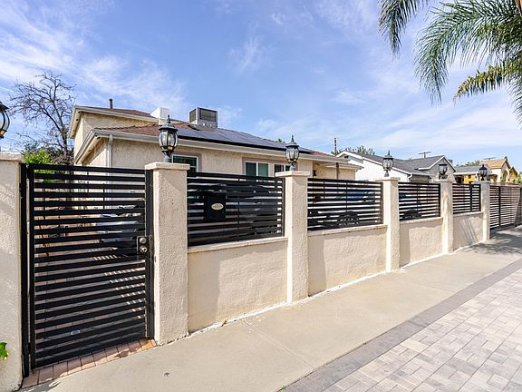 2nd image of 8147 Lullaby Ln