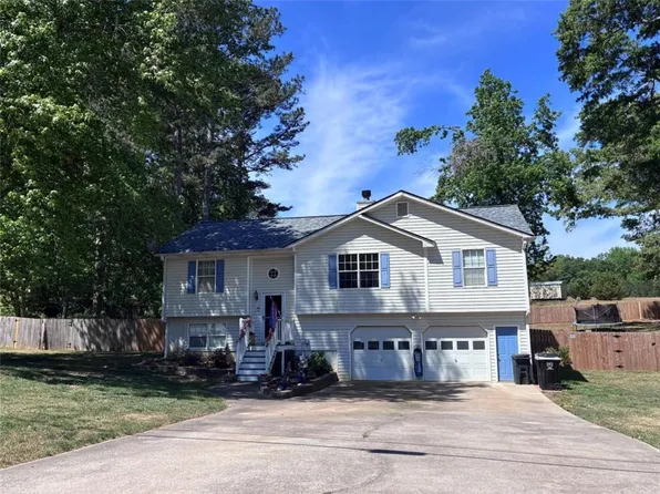 95 Burton Dr, Douglasville, GA 30134