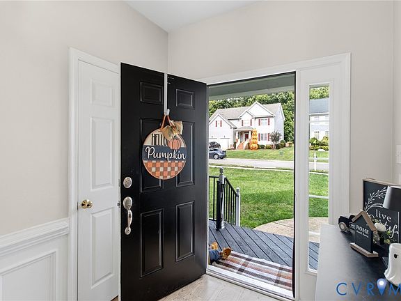 4th image of 7814 Hampton Green Dr