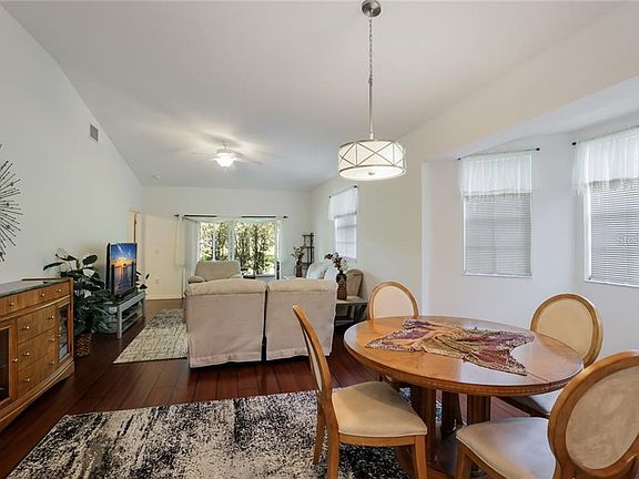 5th image of 307 28th St W