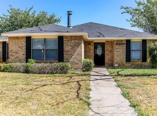 7209 Boisenberry Ln, Dallas, TX 75249