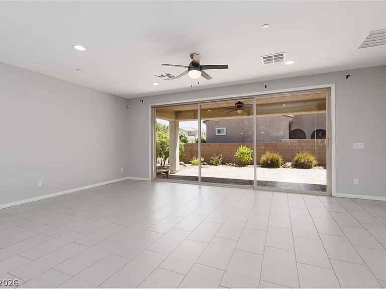 2426 Quiet Ode St — Photo 17
