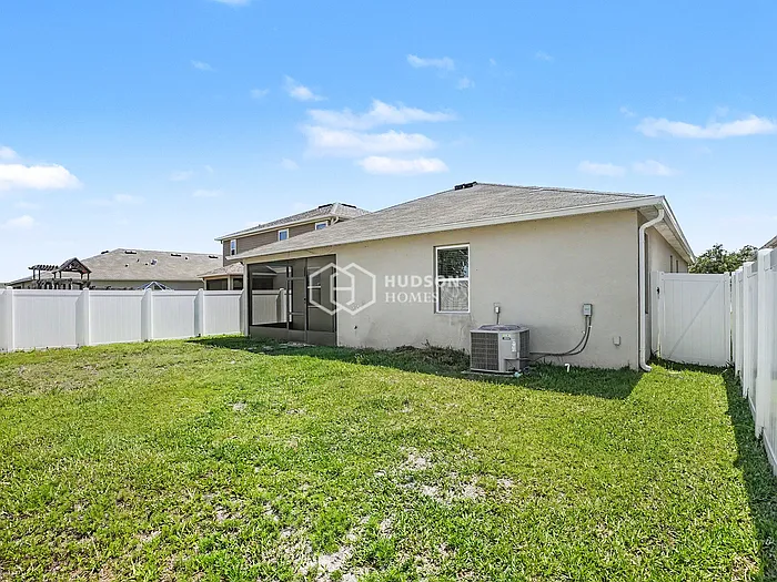 1560 Scarbrough Abby Pl — Photo 24
