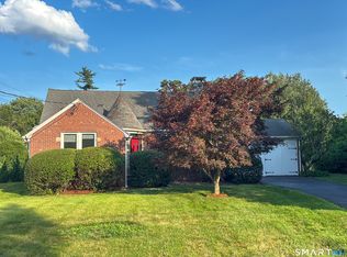 755 Stillson Rd, Fairfield, CT 06824