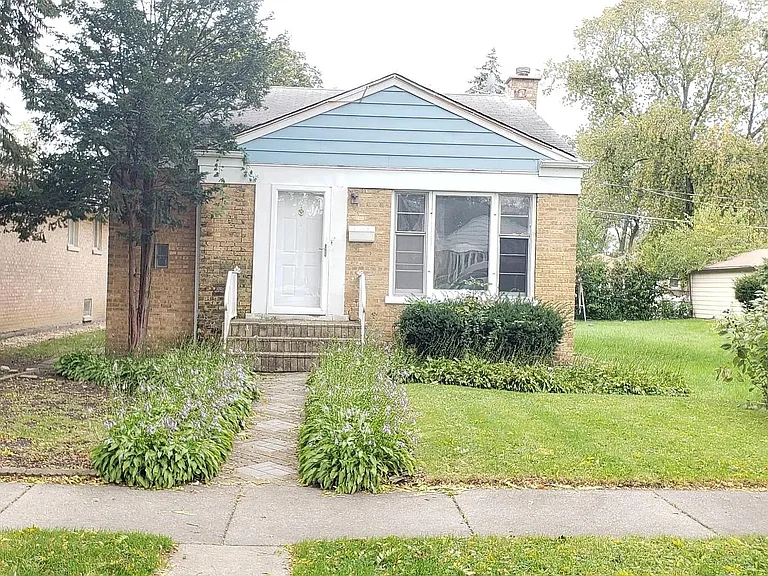 128 Morris Ave — Photo 5