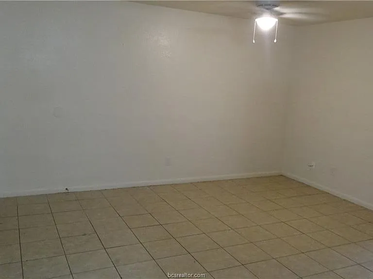 510 Avondale Ave #2 — Photo 5