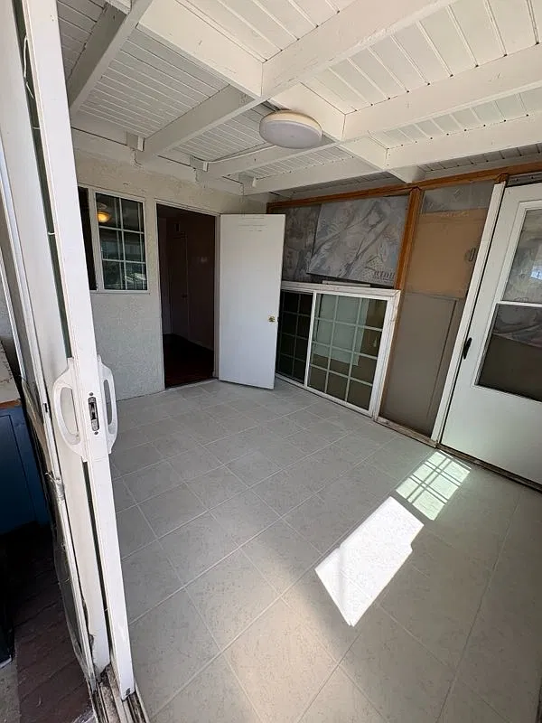 1 bed, 1793 sqft, $1,200 — Photo 2