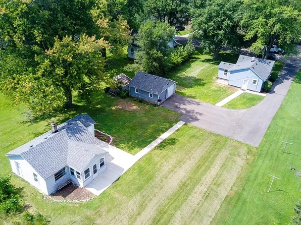 213 Rose Ave, Loves Park, IL 61111