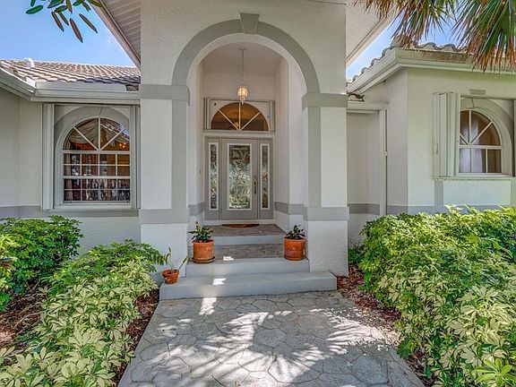 3rd image of 8740 S Lake Cir