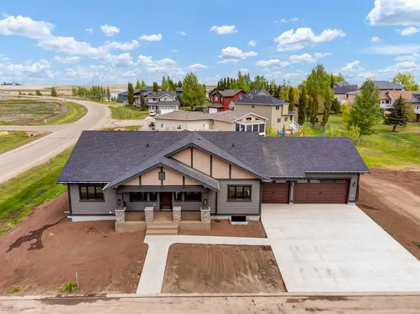 25 S Blue Heron Bay, Lake Newell Resort, AB T1R 0X5