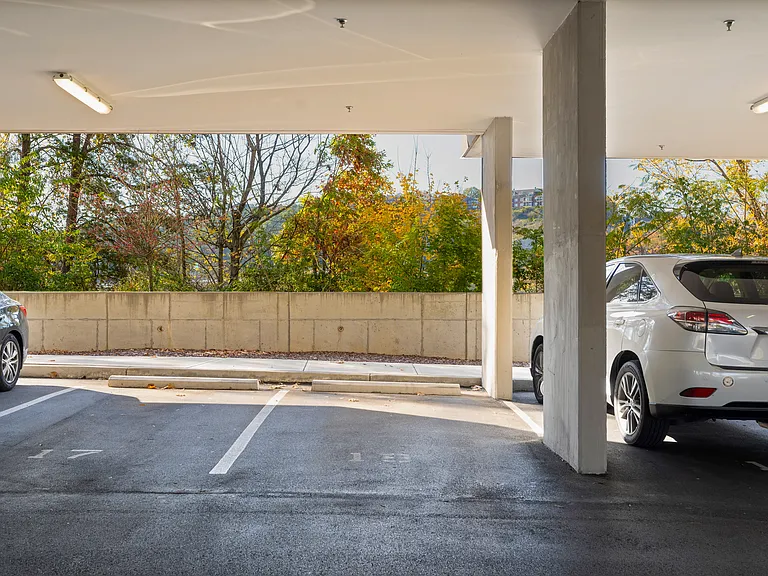 411 Fairpoint St #306 — Photo 43