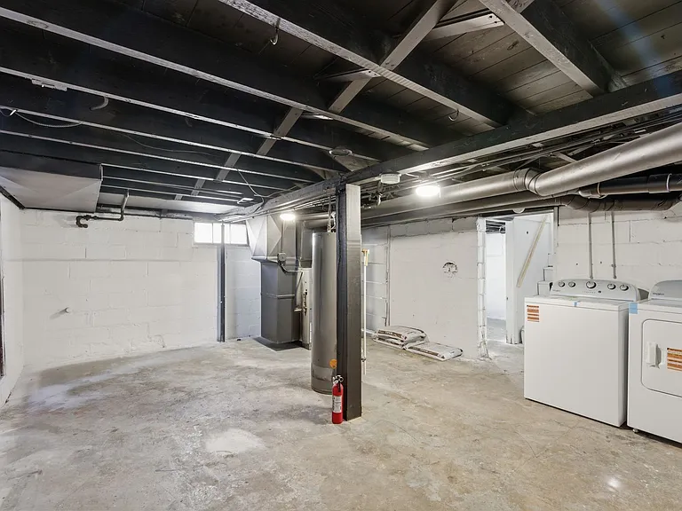 809 W Park Ave — Photo 17