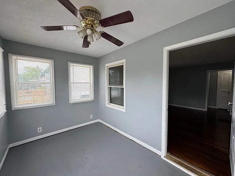 2342 E Legrande Ave — Photo 2