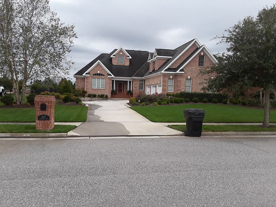 2nd image of 2633 Willowlawn Way