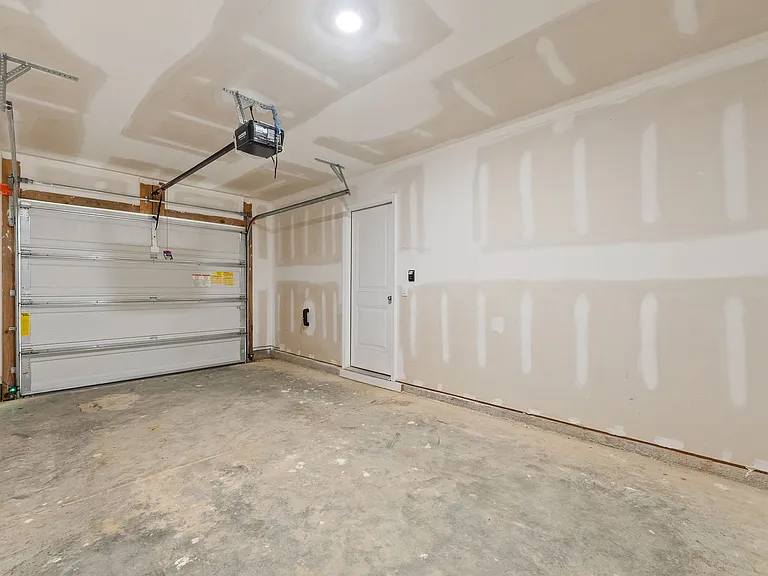 114 Haventree Ct — Photo 33