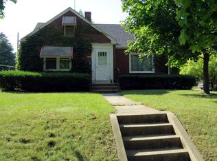 1903 Arizona Ave, Rockford, IL 61108