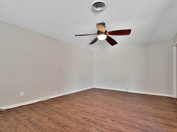 4th image of 4317 31st St