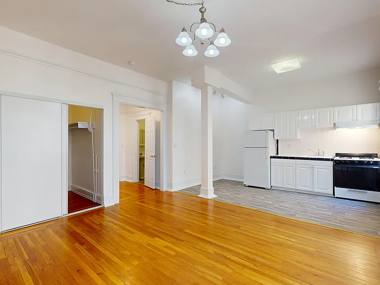 980 Bush St #407 — Photo 4