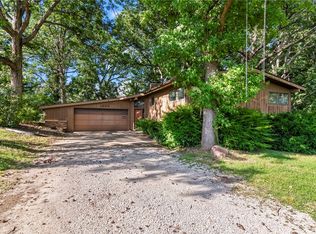 3044 Greenlake Dr, Decatur, IL 62521