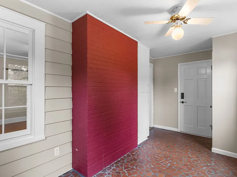 415 Cape Fear Ave — Photo 9